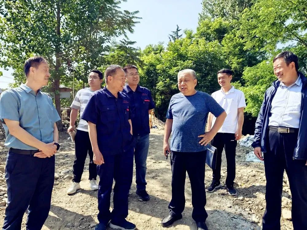 省应急厅领导到中科矿业进行尾矿库汛期安全检查