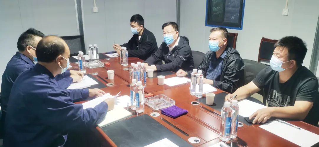 卢氏县人民政府副县长吕宏伟国庆节前到中科矿业检查安全生产工作