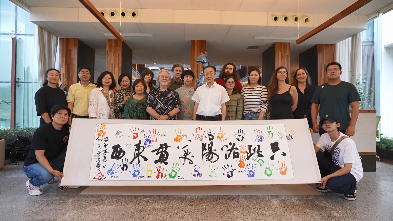 只此洛阳·美贯东西｜欧盟艺术家走进洛阳开元集团