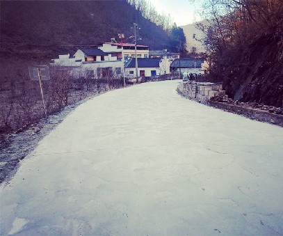 矿村同心筑坦途｜双河金矿暖心修路解民忧